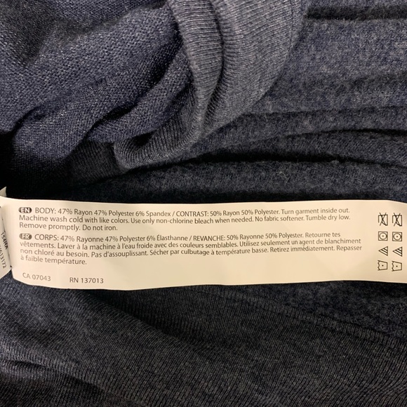 WILDFOX Navy Blue “Cocktail In My Hand Confetti In My Hair” Sweatshirt - size XL - Picture 8 of 9